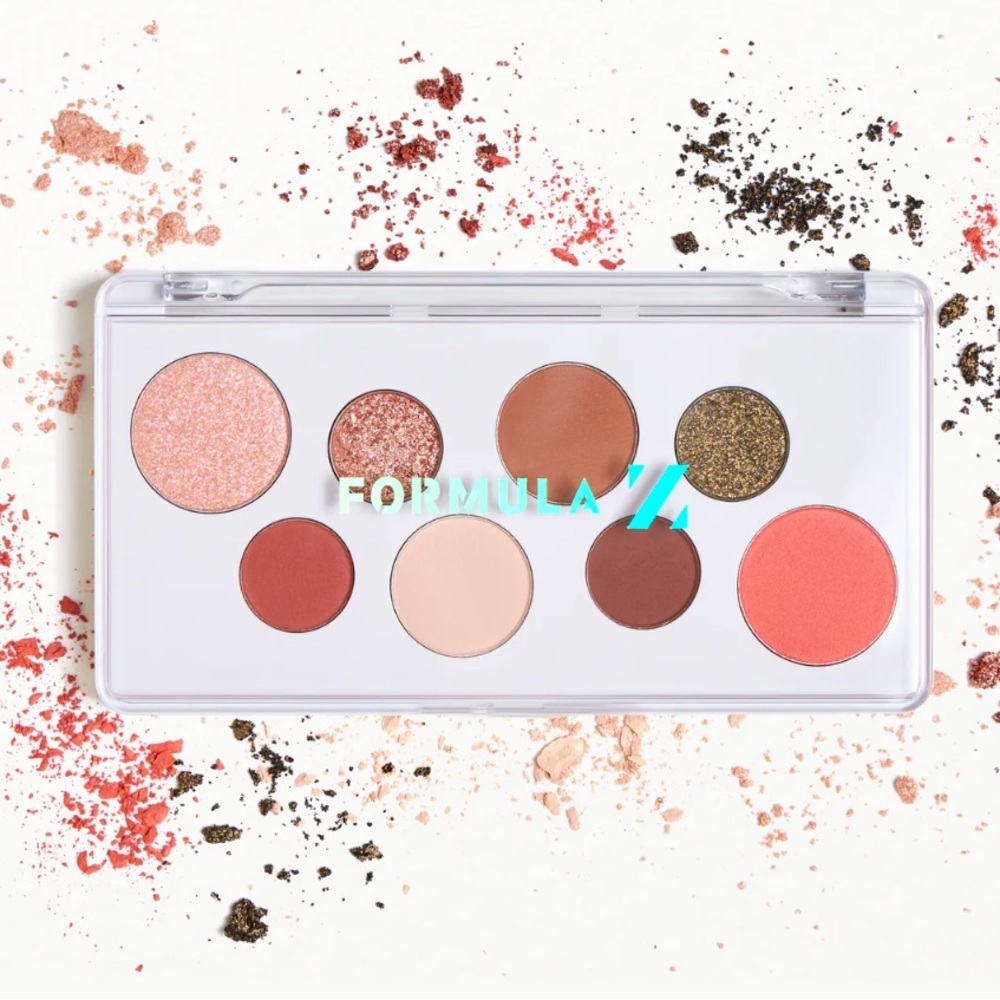 Brand New Formula Z Glamgasm® Pro Artistry Face Palette
face + eye palette